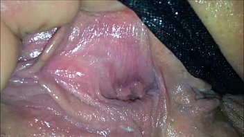 Người phụ nữ khiêu dâm âm đạo ngón tay hậu môn guno