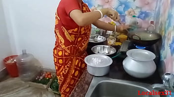 Khiêu dâm địa phương tự chế