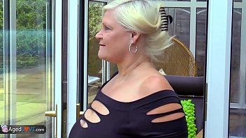 Vraiment porno à la maison mature